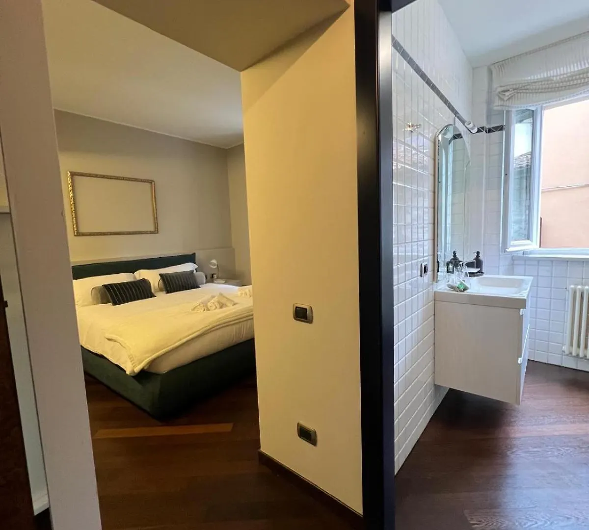 Palazzo Alm Hotel Como 0*,  Italië